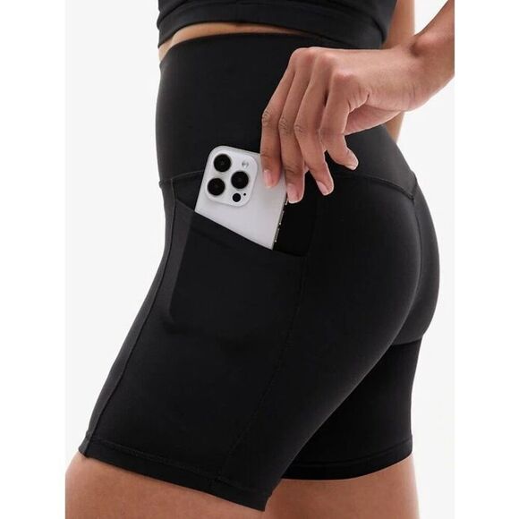 Athleta 987266-00 Women's Sz XS Black Salutation Stash High Rise 7" Shorts - Picture 14 of 14